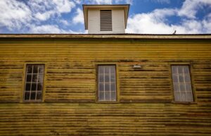 Choosing the Right Siding Material: A Guide for Homeowners in Dallas