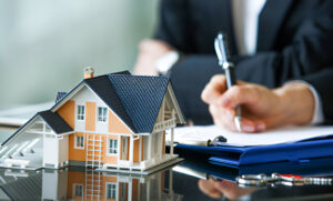 Why It's Smart to Hire a Real Estate Expert When Selling Your Home
