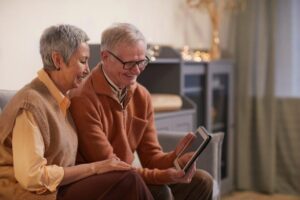 How to Secure a One Bedroom Suite for Your Elders in Senior Facilities