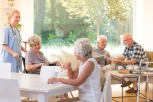 Top 6 Benefits of Choosing Board and Care Homes for Senior Living