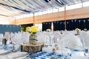 How to Choose a Party Place Based on Your Guest List and Theme